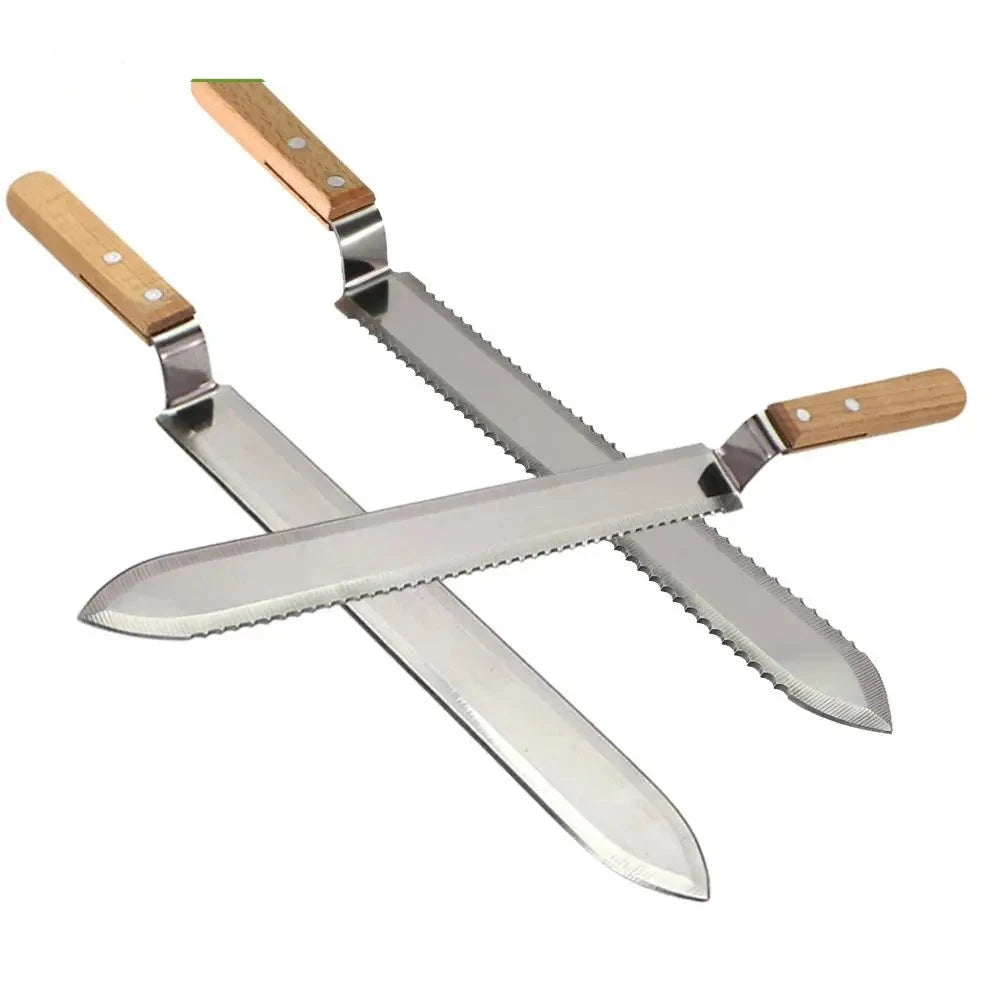 Stainless steel knife for cutting honey