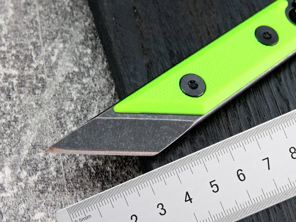 Small fixed blade knife for camping